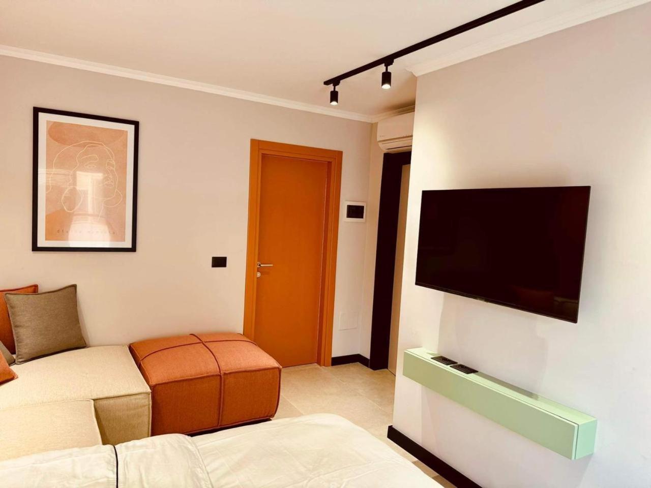 Lili'S Tirana Center Apartments Exteriör bild